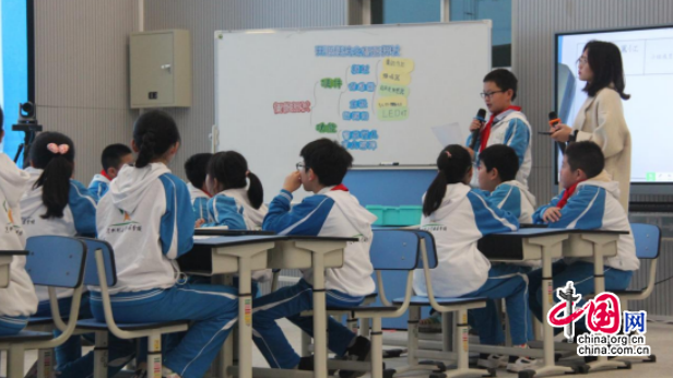 成都青羊小学信息科技“学科周”：提高教师专业素养升华课堂育人价值威客电竞(图3)