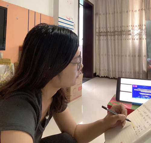 威客电竞五里堡小学组织学习信息科技课程标准研读暨“双新”推进研讨活动(图3)